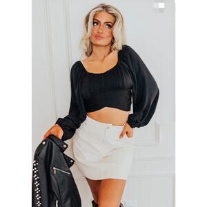 NWT entro Leaving For London Crop Top Tie Back Women's Large Black Long Sleeve